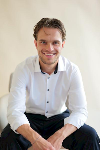 Tom Lasse Johannsen Close-Up